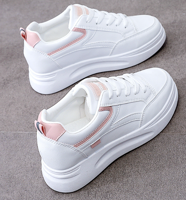 Women's Sports Shoes