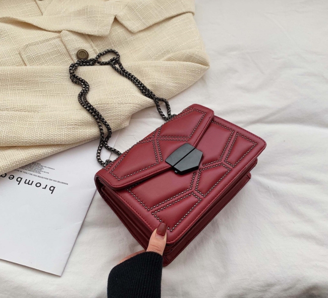 Chain Versatile Shoulder Sling Bag