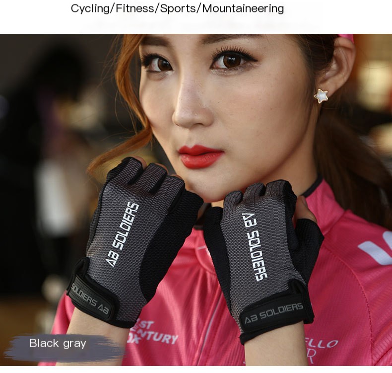 Sports Gloves Image 5