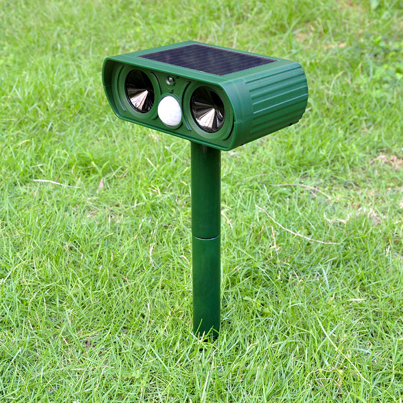 Bird and Animal Repeller Image 1