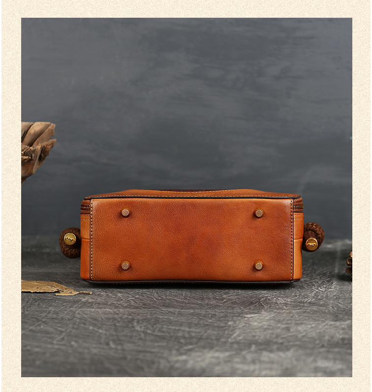 Large-Capacity Cowhide Handbag