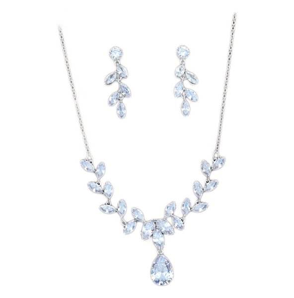 Necklace and Earrings Set Image 4