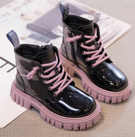 Kids Boots Detail