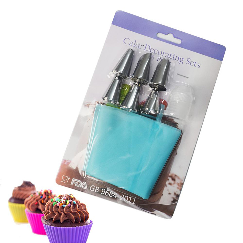 Cake Decorating Set