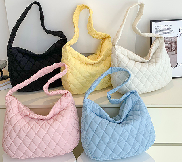 Winter Warm Lightweight Tote Bag