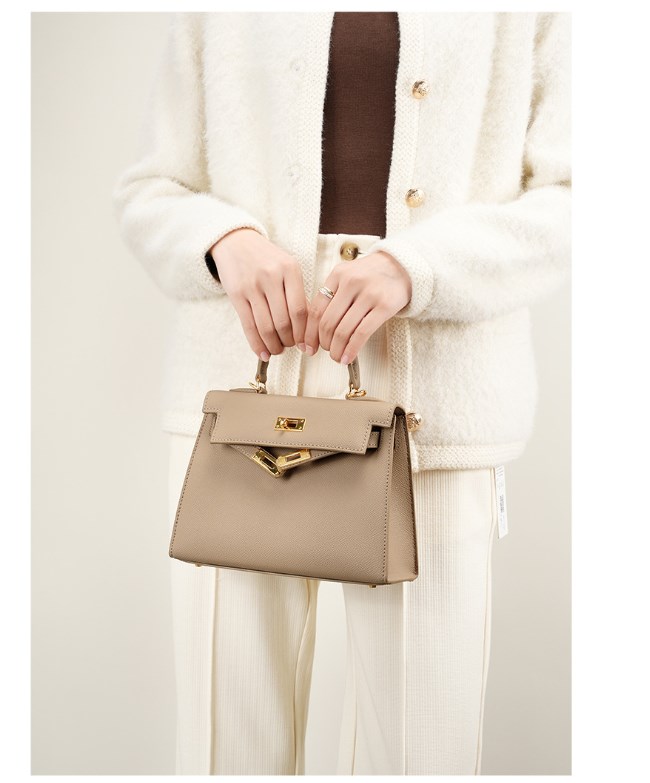 Handbag Image 4