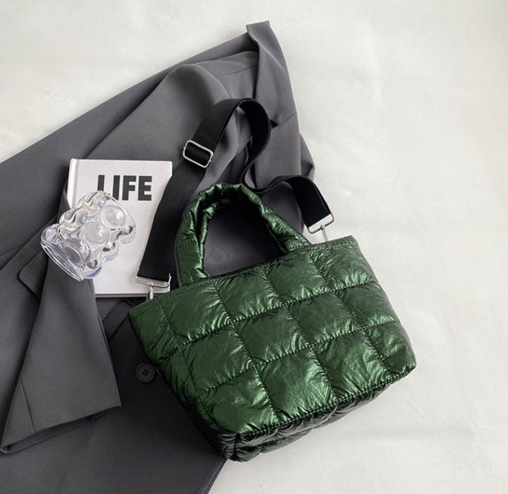 Fashionable Bag Image 2