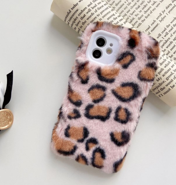Leopard Print Phone Case Design
