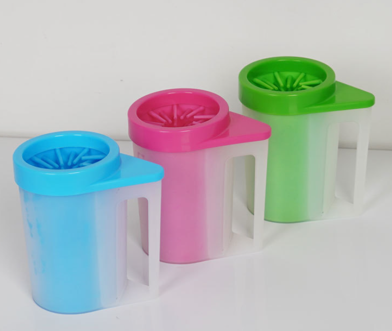 Pet Foot Washing Cup in Action