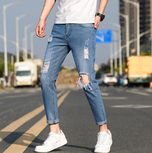 Ripped Slim-fit Jeans Detail