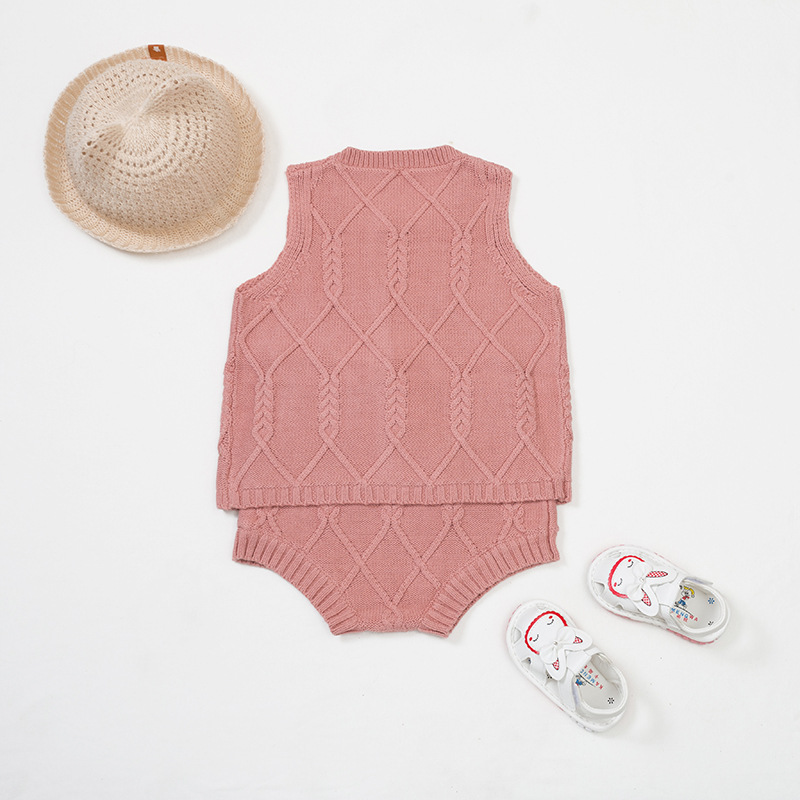 Stylish Baby Outfit for Playdates