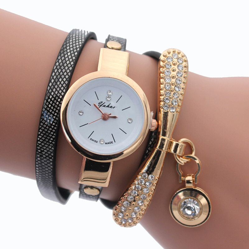 Gold Woven Triple Circle Pendant Wristwatch Image 4