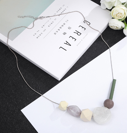 Irregular Bead Necklace 4