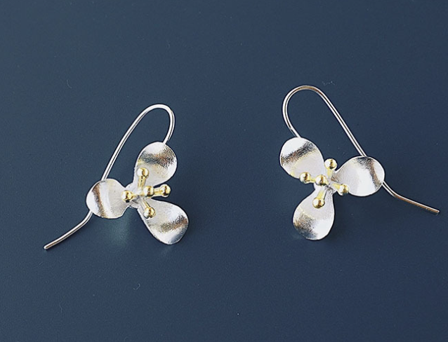 Floral Earrings Image 9