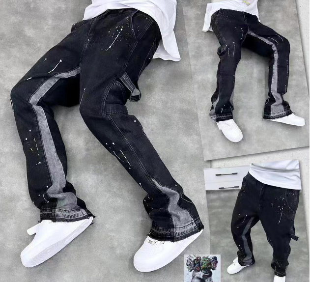 Distressed Wide Leg Jeans