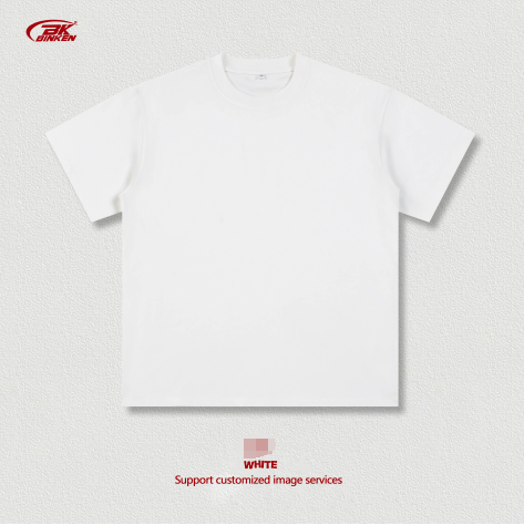 Solid-color short-sleeved shirt image