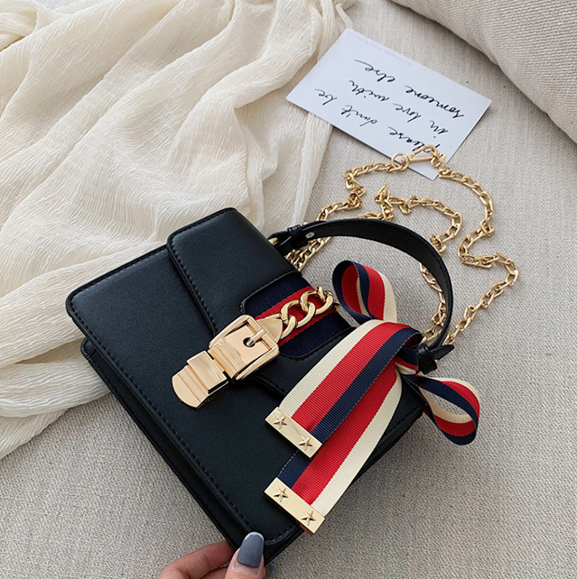 Chain Shoulder Bag - Green