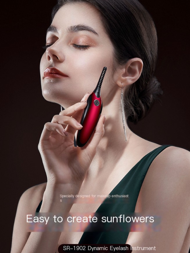 Electric Eyelash Curler Image 1