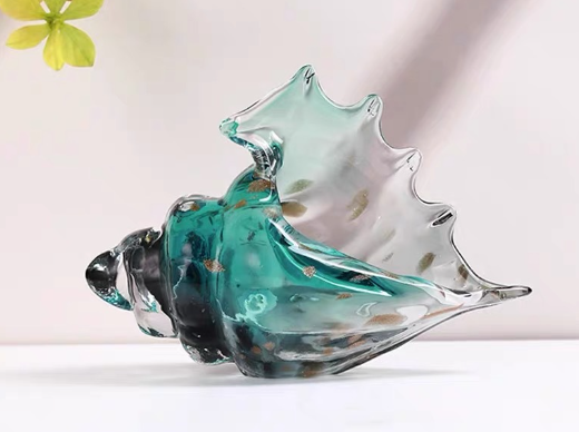 Colorful Conch Decoration Image 4