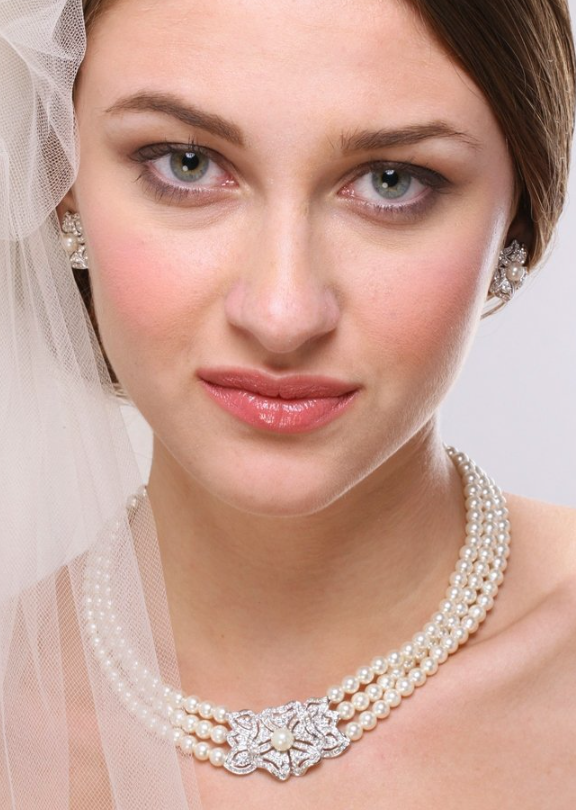 Elegant Necklace and Earrings