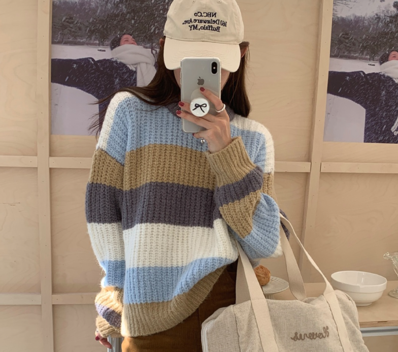Irregular Color-block Panel Crew Neck Sweater Image 4