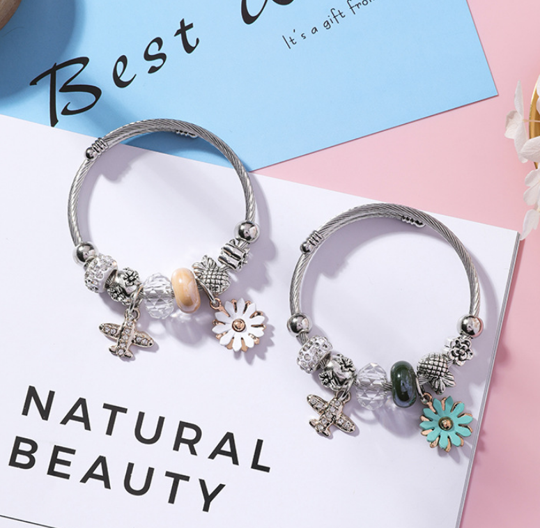 Airplane Flower Beaded Bracelet Design