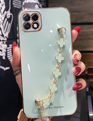 Blue Gem Chain Phone Case - Lifestyle