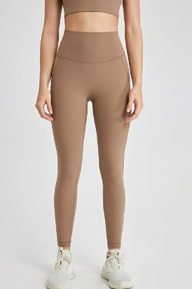 Yoga Pants Image 4