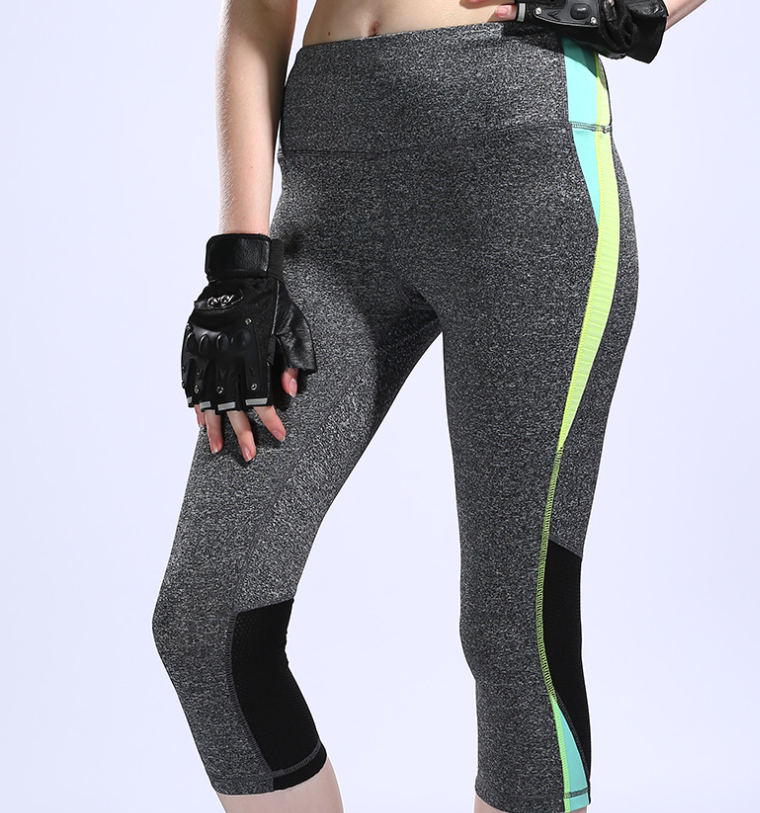 Leggings pretas e roxas