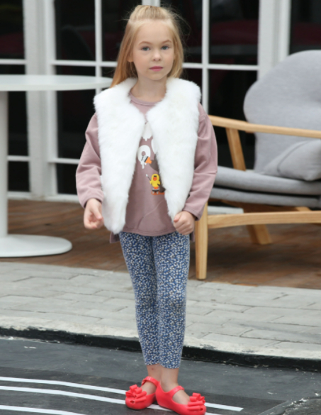 Grass Color Fur Vest