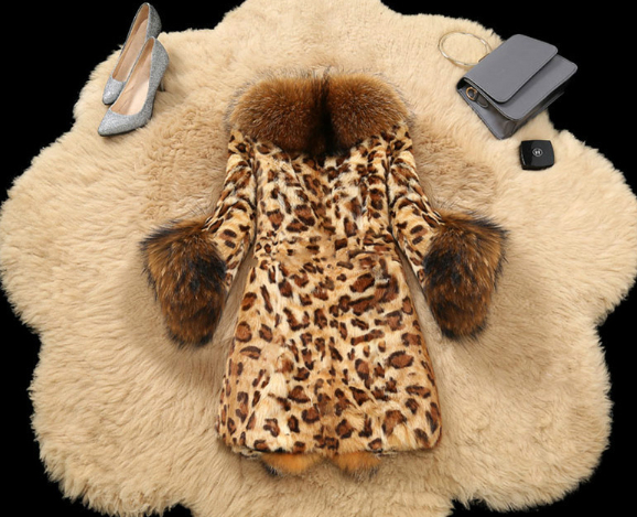 Leopard print coat image 3