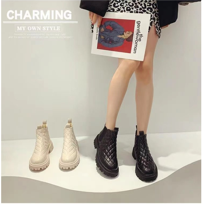 Color Matching Casual Thick Heel Plus Velvet Boots