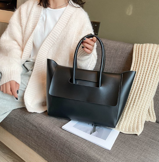 Used Tote Bag Image 9
