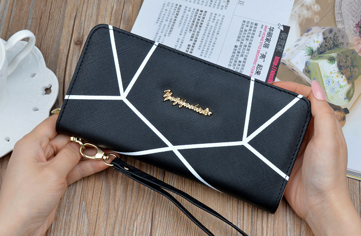 Geometric Pattern Long Purse - Black