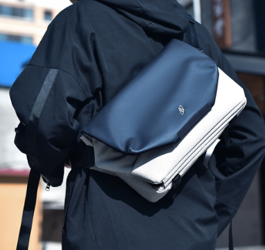 Functional Messenger Bag Interior