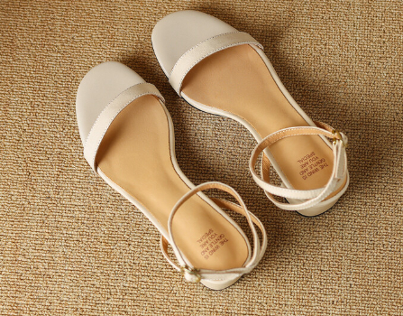 Elegant Sandals Image 4