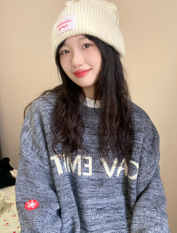 Men's Long Sleeve Crew Neck Letter Sweater Image 1