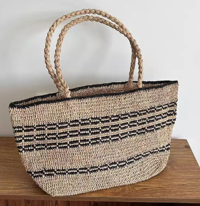 Women's Raffia Shoulder Bag Image 2