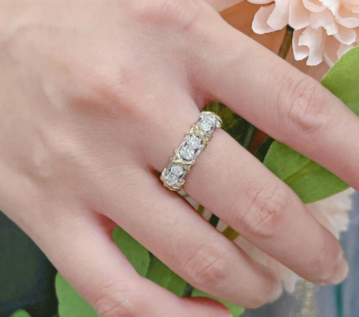 Rose Gold X-shaped Ring Image 2