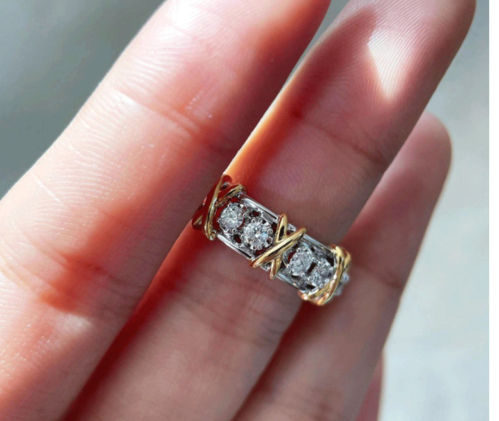 Rose Gold X-shaped Ring Image 3