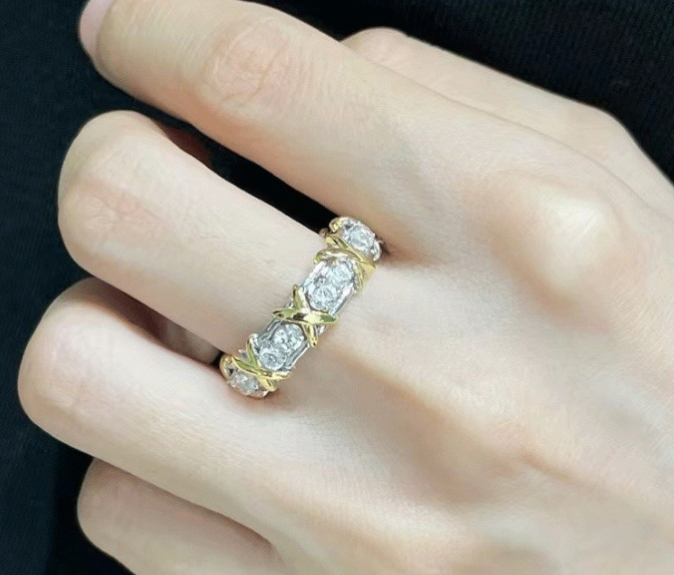 Rose Gold X-shaped Ring Image 1