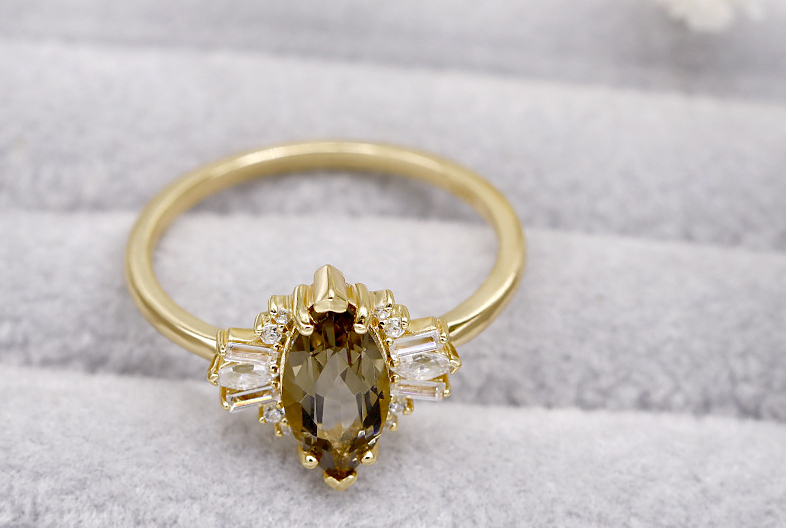 Stunning Tea Crystal Ring 3