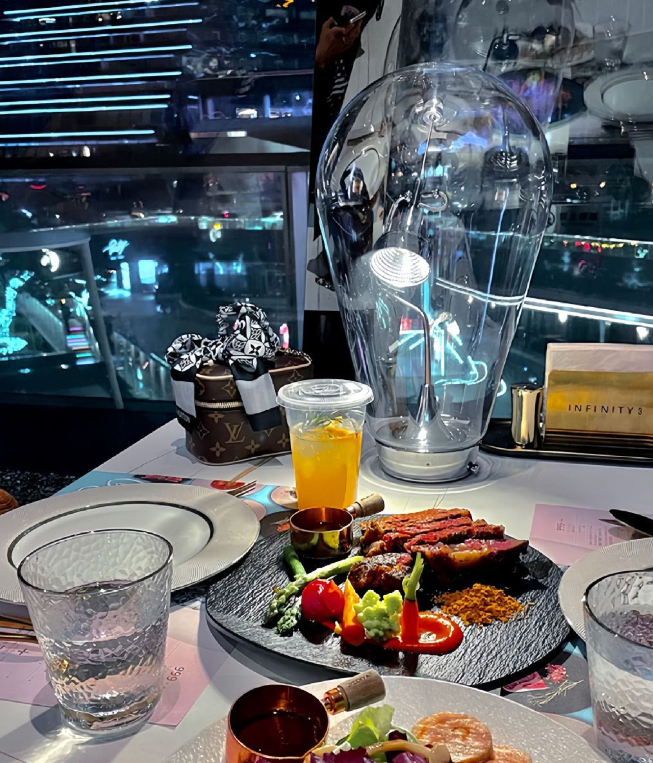 Lodes Blow Table Lamp danish design Magnetic gravitational adjustable silver lamp bedroom bedside lamp Study Reading nightlight