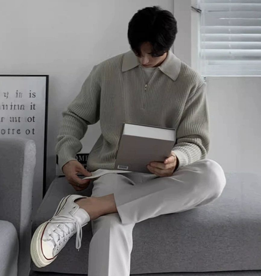 Casual long sleeved solid color knitted sweater image