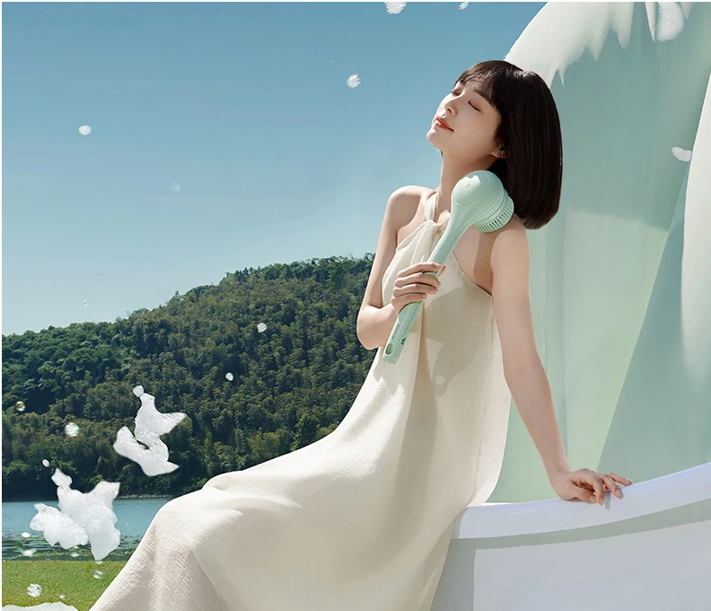 Double handle electric bath brush rotating multifunctional bath brush