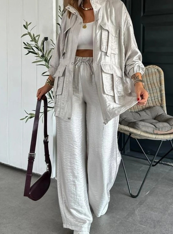 Modische Oversize-Jacke und Hose Set