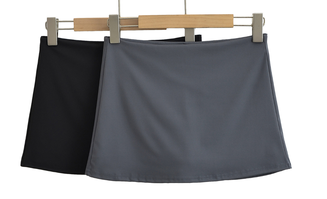 Women Low Rise Mini Skirt