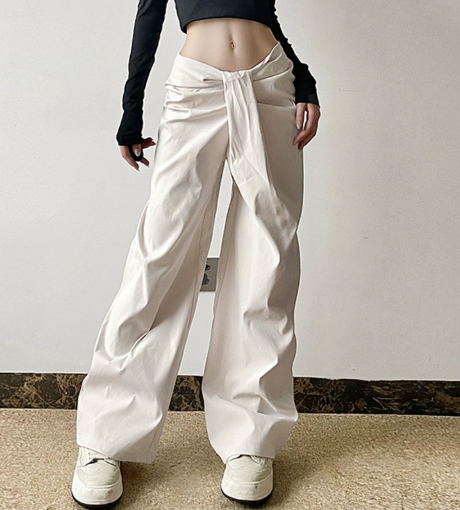 Elegant style with irregular cross waisted features, loose and slimming wide leg pants, autumn and winter temperament, hanging casual pants