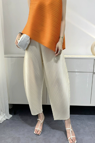 Wrinkled pants, women's banana pants, fashionable and versatile, pleated pants, comfortable and casual, loose and wide leg pants, 9% KK, niche