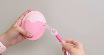 Removable silicone sunscreen applicator lotion applicator